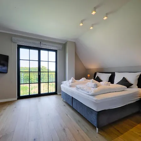 Reetland Am - Premium Reetdachvilla Mit 3 Schlafzimmern, Sauna Und Kamin F28 *