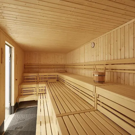 Holiday home Reetland Am - Premium Reetdachvilla Mit 3 Schlafzimmern, Sauna Und Kamin F28 Dranske