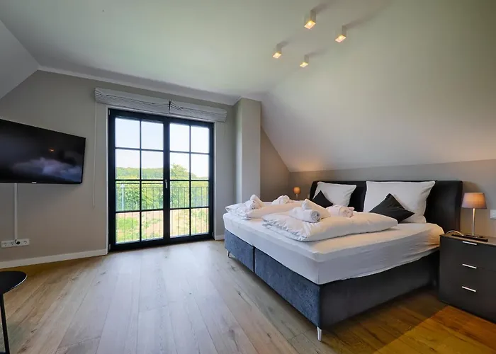 Reetland Am - Premium Reetdachvilla Mit 3 Schlafzimmern, Sauna Und Kamin F28 *